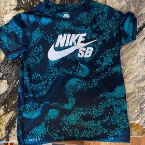 Boys size 12-13  blue and teal dri fit shirt